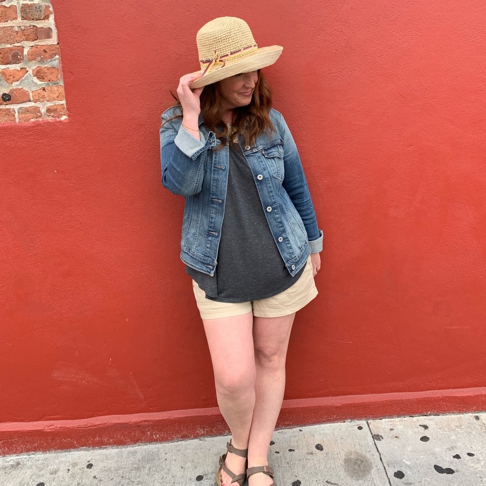 Meet your Posher, Alisa